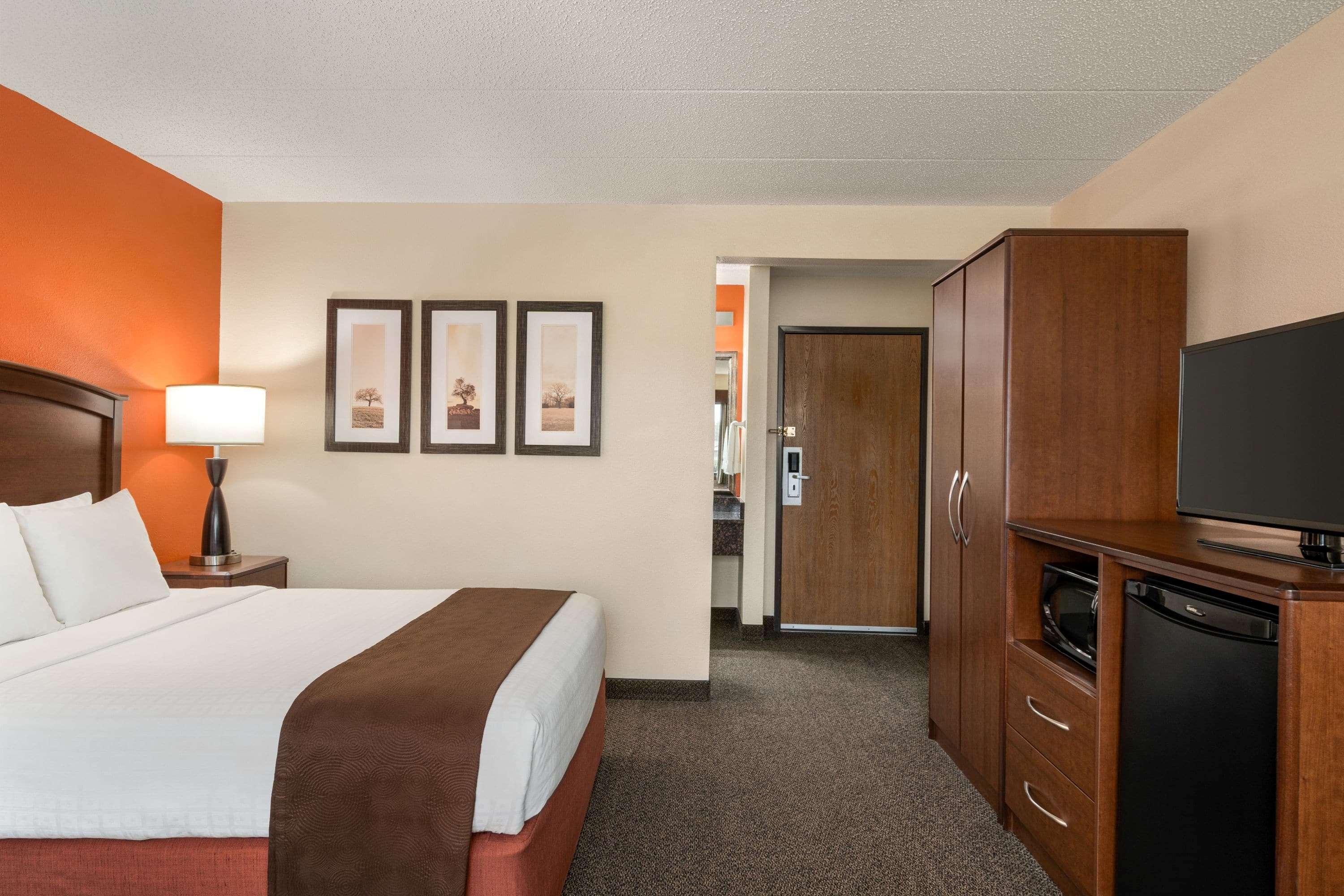 Americinn By Wyndham Virginia Екстериор снимка